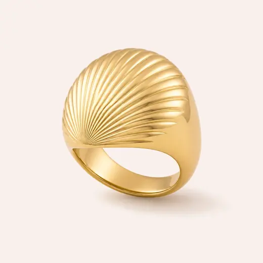 Lumen fluted dome ring in 18k yellow gold